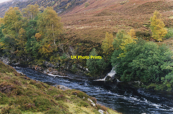 Photo 6"x4" The Abhainn Bruachaig Incheril c1997