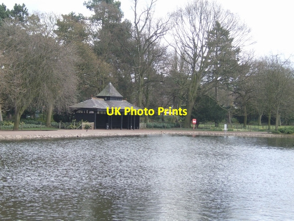 Photo 6"x4" Lakeside pavilion in West Park Wolverhampton c2008