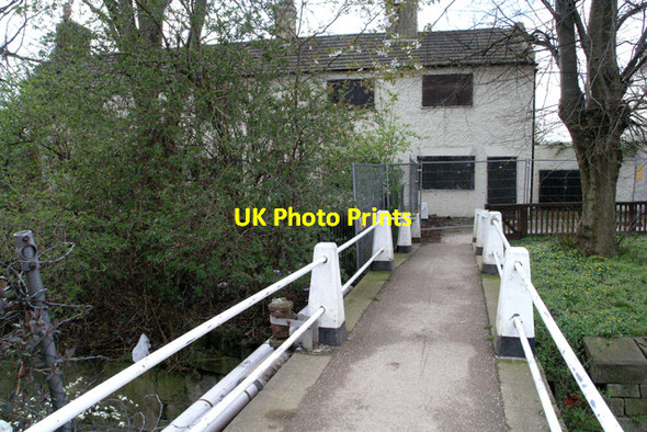 Photo 6"x4" Cottages near Beeston Lock Beeston\/SK5236 c2008