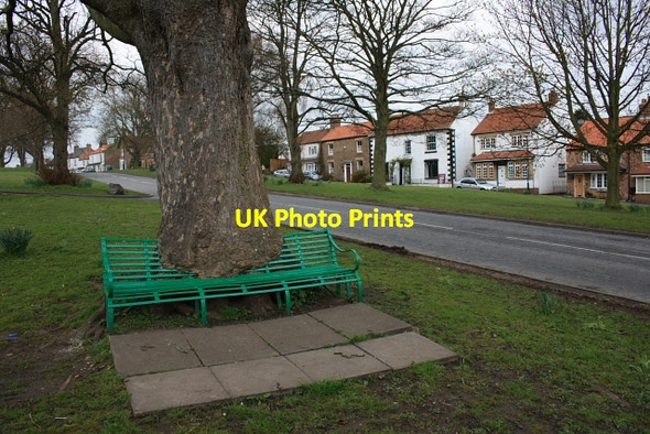 Photo 6"x4" Seat, Hutton Rudby Village Hutton Rudby c2008