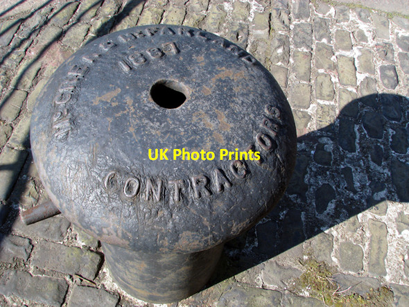 Photo 6"x4" Bollard, Alexandra Dock Belfast Belfast c2008