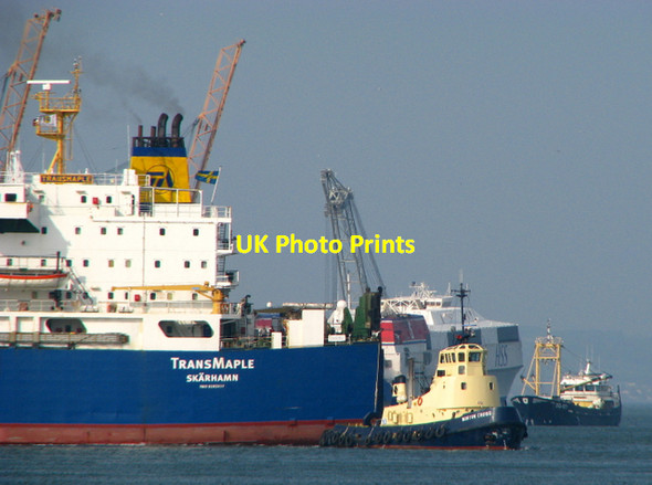 Photo 6"x4" The 'Transmaple' leaving Belfast [1] Holywood\/J3979 c2008