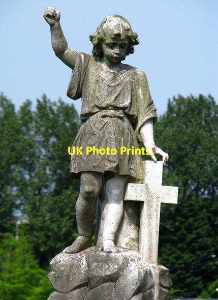 Photo 6"x4" Statue, Knockbreda Cemetery, Belfast Belfast c2008