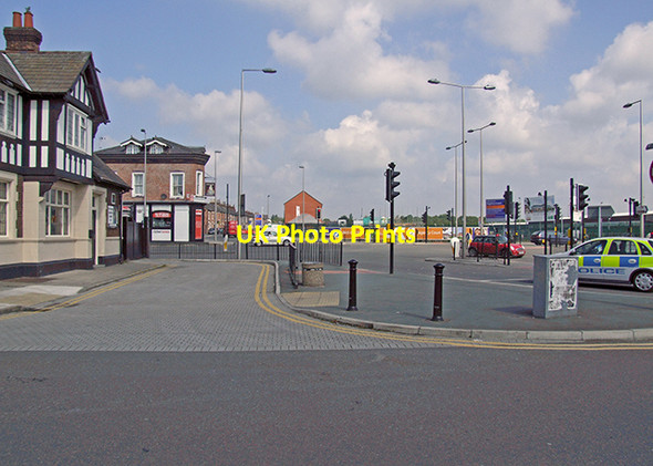 Photo 6"x4" Road junction Chester c2008