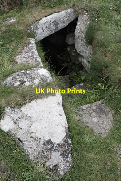 Photo 6"x4" Saint Warna's Well Hugh Town c2008