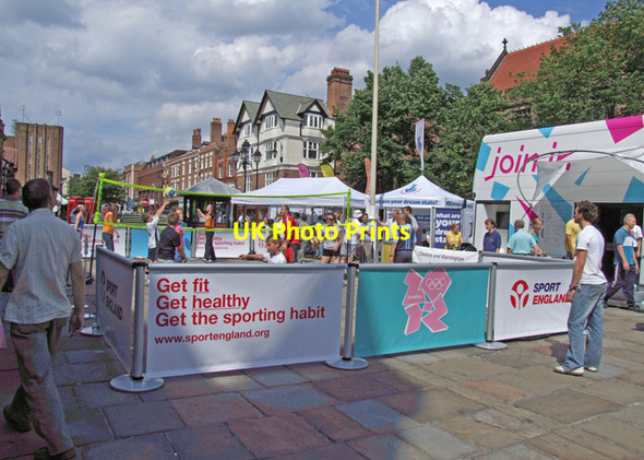 Photo 6"x4" Town Hall Square Chester c2007