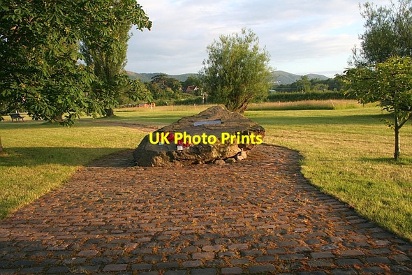Photo 6"x4" Welland War Memorial Marl Bank c2008