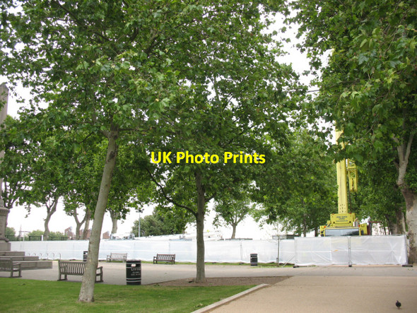 Photo 6"x4" Observation wheel under construction Greenwich\/TQ3977 c2008
