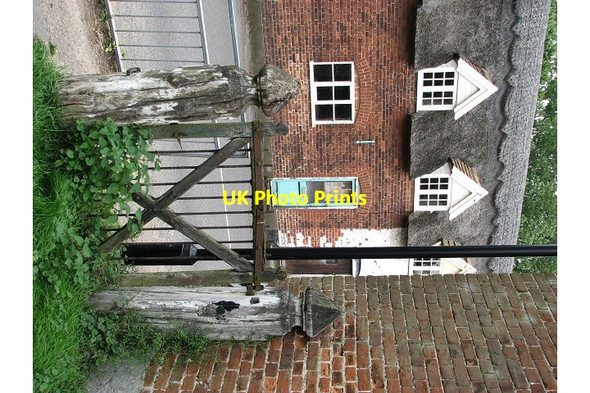 Photo 6"x4" The old churchyard gate Martham c2008