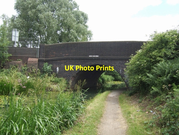Photo 6"x4" Walsall Canal - Bentley Road Bridge Darlaston c2008