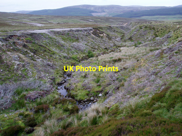 Photo 6"x4" Allt a' Chuil Moy\/NH7634 c2008