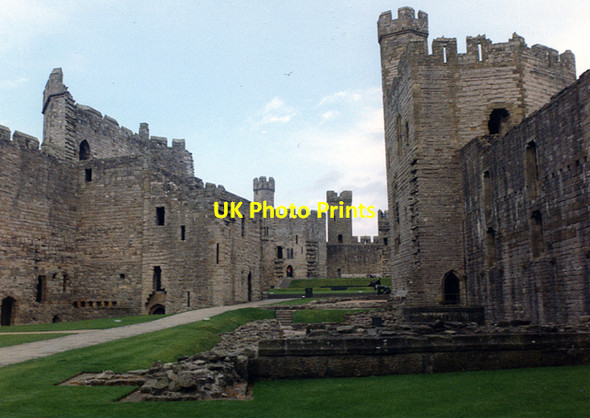 Photo 6"x4" Inside the castle - looking east Caernarfon c1994