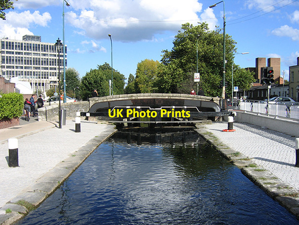 Photo 6"x4" Eustace Bridge and Lock, Dublin Ranelagh c2006