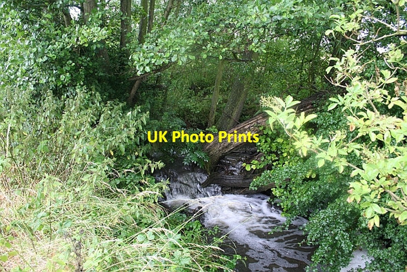 Photo 6"x4" Small waterfall, Whiteacres Brook, Guarlford Guarlford c2008
