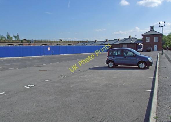 Photo 6"x4" Racecourse stables Chester c2009
