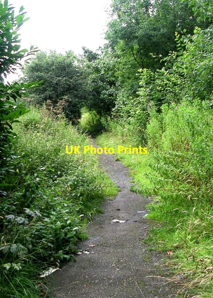 Photo 6"x4" Footpath leading from New Pudsey Station Pudsey\/SE2233 c2008