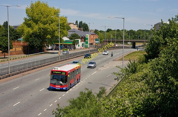 Photo 6"x4" A406 North Circular Road Finchley c2009