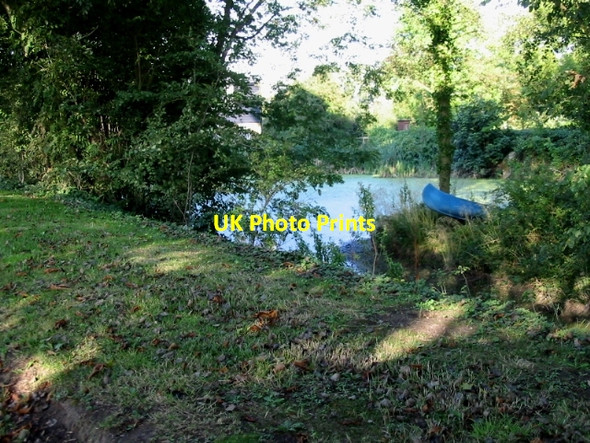 Photo 6"x4" Pond at Sheriff's Court Hoo\/TR2964 c2008