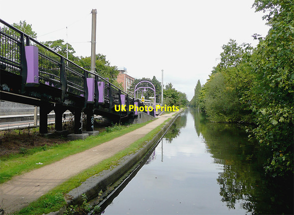 Photo 6"x4" Bournville Station and the Worcester and Birmingham Canal Stirchley\/SP0581 c2008