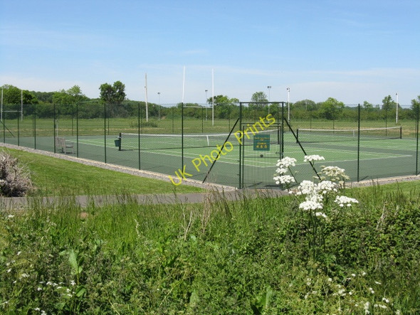 Photo 6"x4" Oundle - Tennis Courts On Occupation Road Oundle c2009