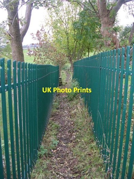 Photo 6"x4" Footpath - North Dean Avenue Keighley c2008