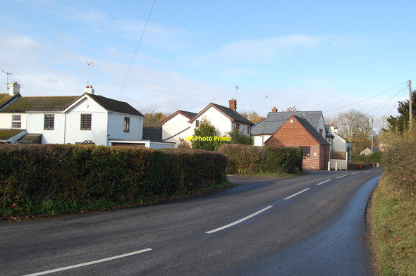 Photo 6"x4" Houses near Presseys Corner, Alderholt Dorset Fordingbridge c2008
