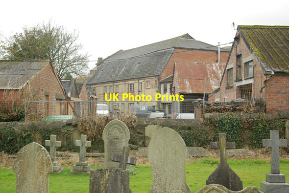 Photo 6"x4" Behind the Strand Builth Wells\/Llanfair-Ym-Muallt c2008