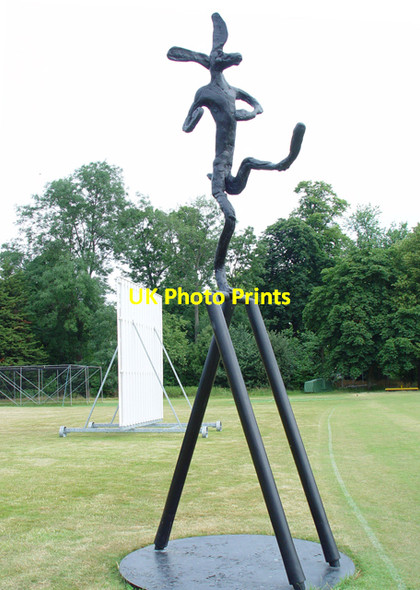 Photo 6"x4" The Cricketer, Jesus College Cambridge\/TL4658 c2003