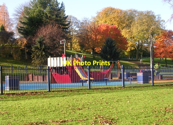 Photo 6"x4" Playground - Lister Park Shipley\/SE1437 c2008