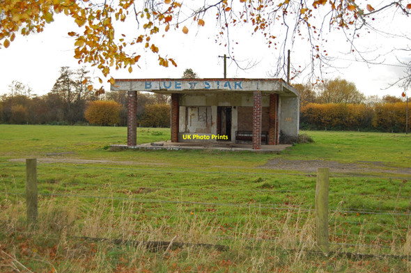Photo 6"x4" Blue Star filling station, Fordingbridge, Hampshire Fordingbridge c2008