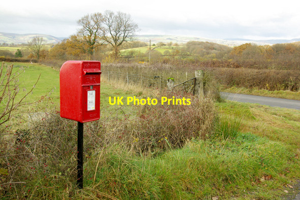 Photo 6"x4" Post box on the junction Crossway\/SO0558 c2008