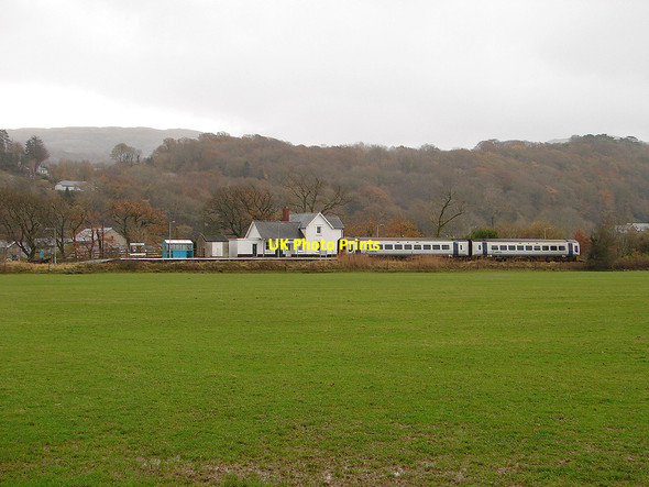 Photo 6"x4" Talsarnau Station Llanfihangel-y-traethau c2008