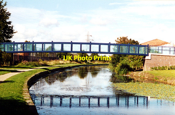 Photo 6"x4" Footbridge Leeds & Liverpool Canal Litherland c2000