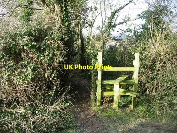 Photo 6"x4" Unused stile on footpath Chillenden c2009