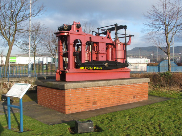 Photo 6"x4" The steam engine from the PS Leven Dumbarton c2009