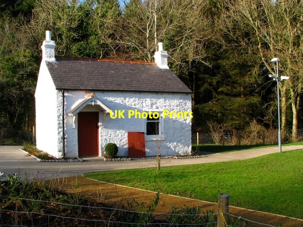 Photo 6"x4" Restored lock keeper's cottage near Shaw's Bridge Drumbeg\/J3066 c2009
