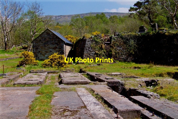 Photo 6"x4" Gleniff Horseshoe Drive - Disused Millhouse Ballaghnatrillick c2008