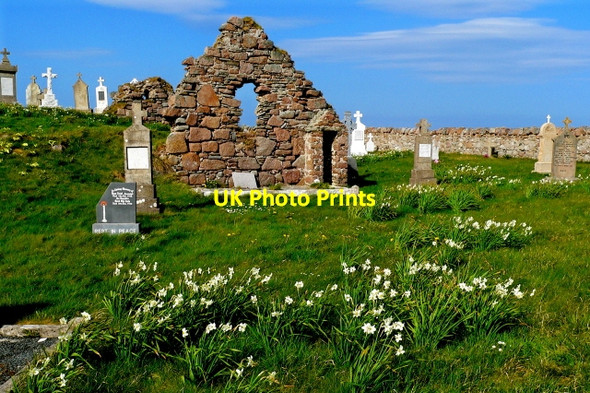 Photo 6"x4" Bunbeg - Magheragallon Cemetery - Ruins Derrybeg\/B8125 c2008