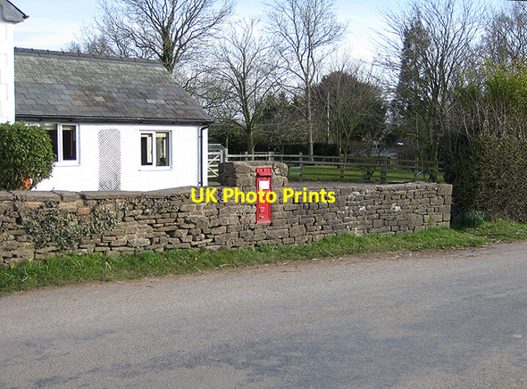 Photo 6"x4" Victorian postbox, Garway Garway c2009