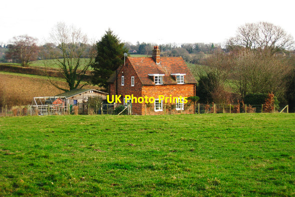 Photo 6"x4" Footpath Cottage Battle\/TQ7416 c2009