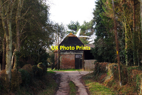 Photo 6"x4" Oast House at Hill Farm, Penhurst Hill, Penhurst, East Sussex Penhurst c2009