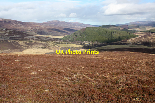 Photo 6"x4" Moorland, Tom an t-Suidhe Mhoir Bridge of Brown c2009