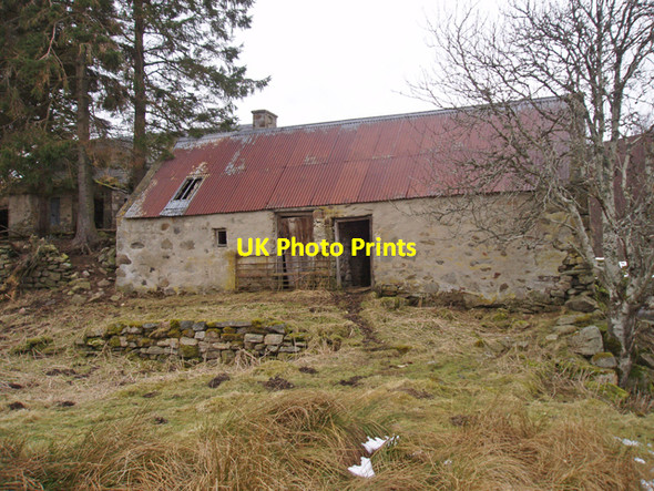 Photo 6"x4" Steading, Millburn Bridge of Brown c2009