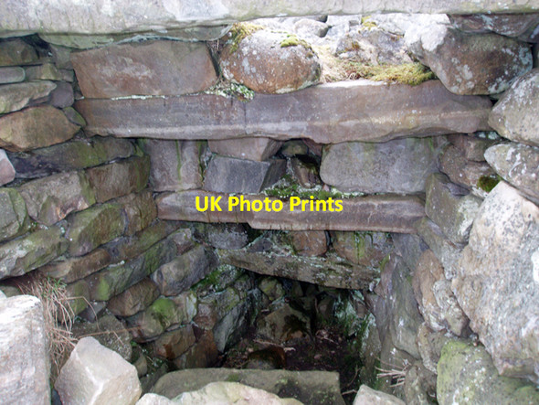 Photo 6"x4" Detail of old corn kiln Bridge of Brown c2009