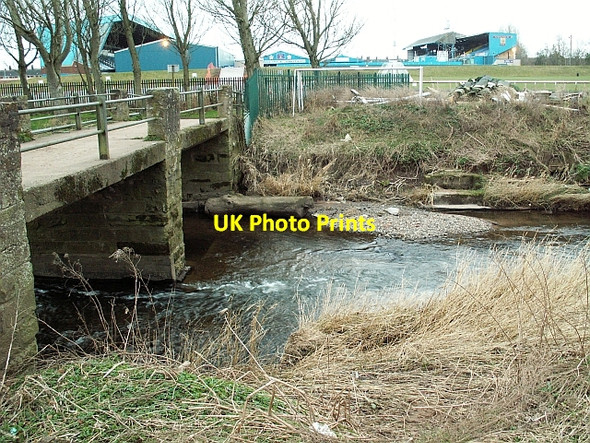 Photo 6"x4" Footbridge behind Brunton Park Carlisle c2009