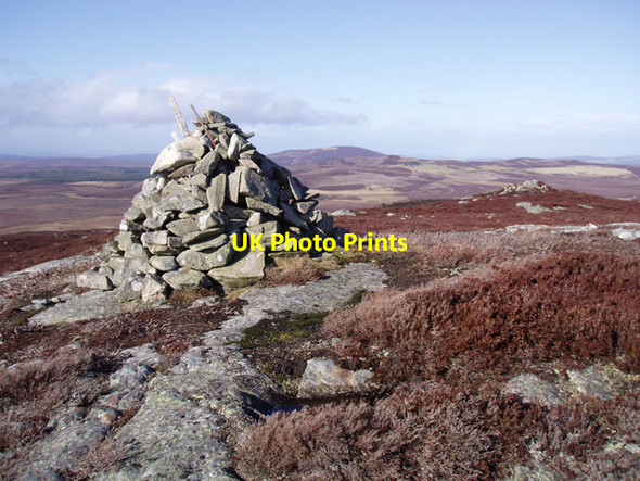 Photo 6"x4" Cairn, Carn na Glaisneach Carn na Glaisneach c2009