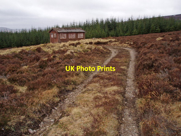 Photo 6"x4" Estate Bothy, Tarf Moss Clash Wan c2009