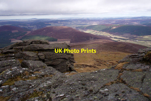 Photo 6"x4" View east from Ben Rinnes summit Scurran of Lochterlandoch c2009