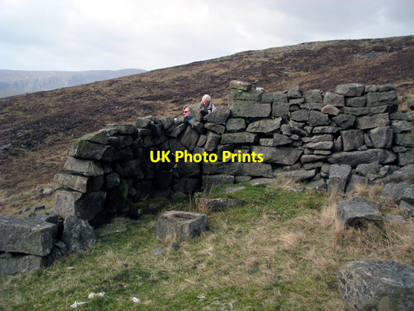 Photo 6"x4" Shelter, Slievenaglogh Attical c2009