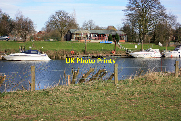 Photo 6"x4" York Motor Yacht Club - clubhouse York\/SE5951 c2009